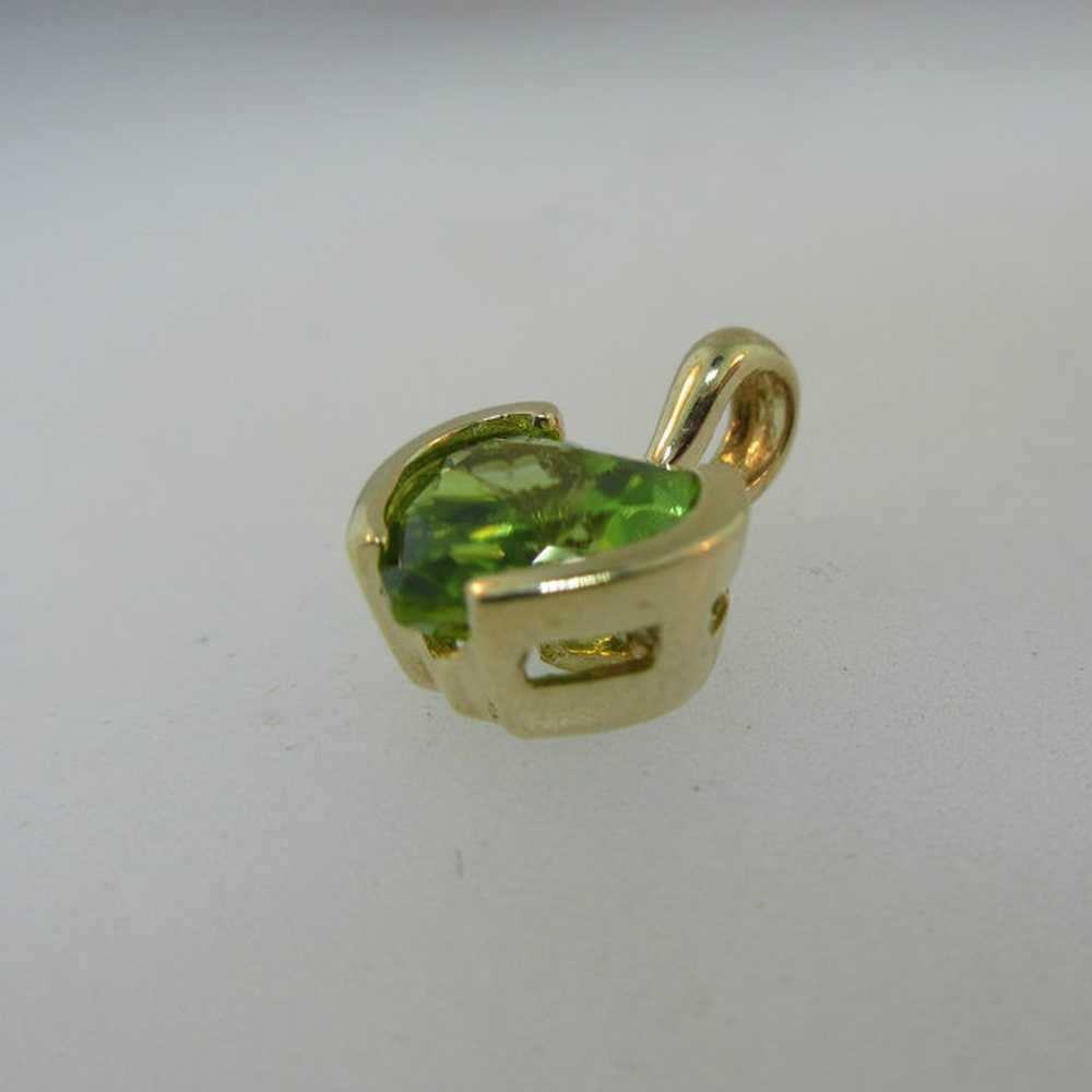 14k Yellow Gold Heart Shaped Peridot Pendant - image 3