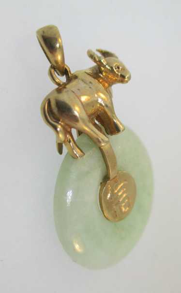 10k Yellow Gold Chinese Zodiac Ox Stands on Round 