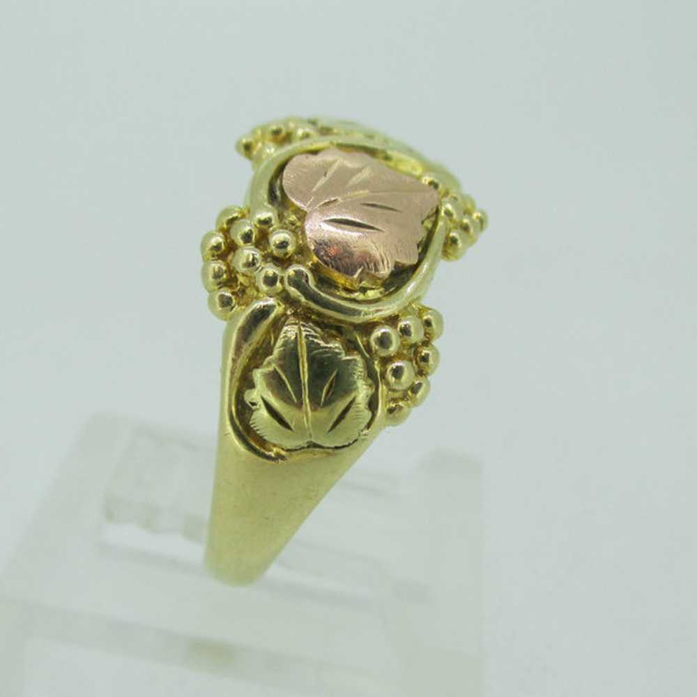 10k Gold And Rose Gold Grape Leaf Ring Size 7 1/2 - image 3