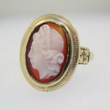 Vintage 10k Yellow Gold Cameo Ring Size 5 - image 1