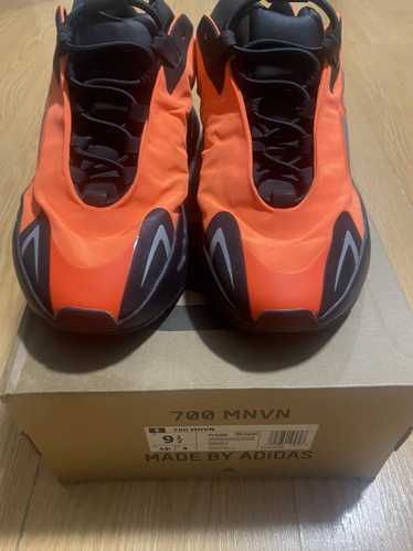 Adidas × Kanye West Yezzy 700 MNVN WORN 3x VERY GO