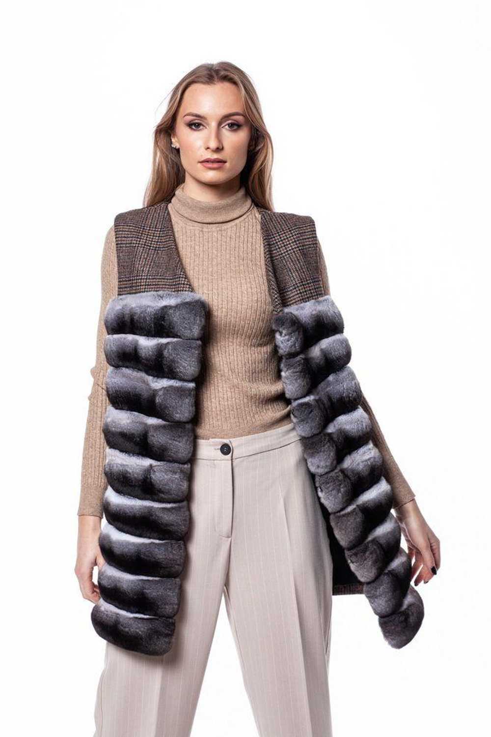 Product Details Chinchilla fur & tweed gilet - image 11