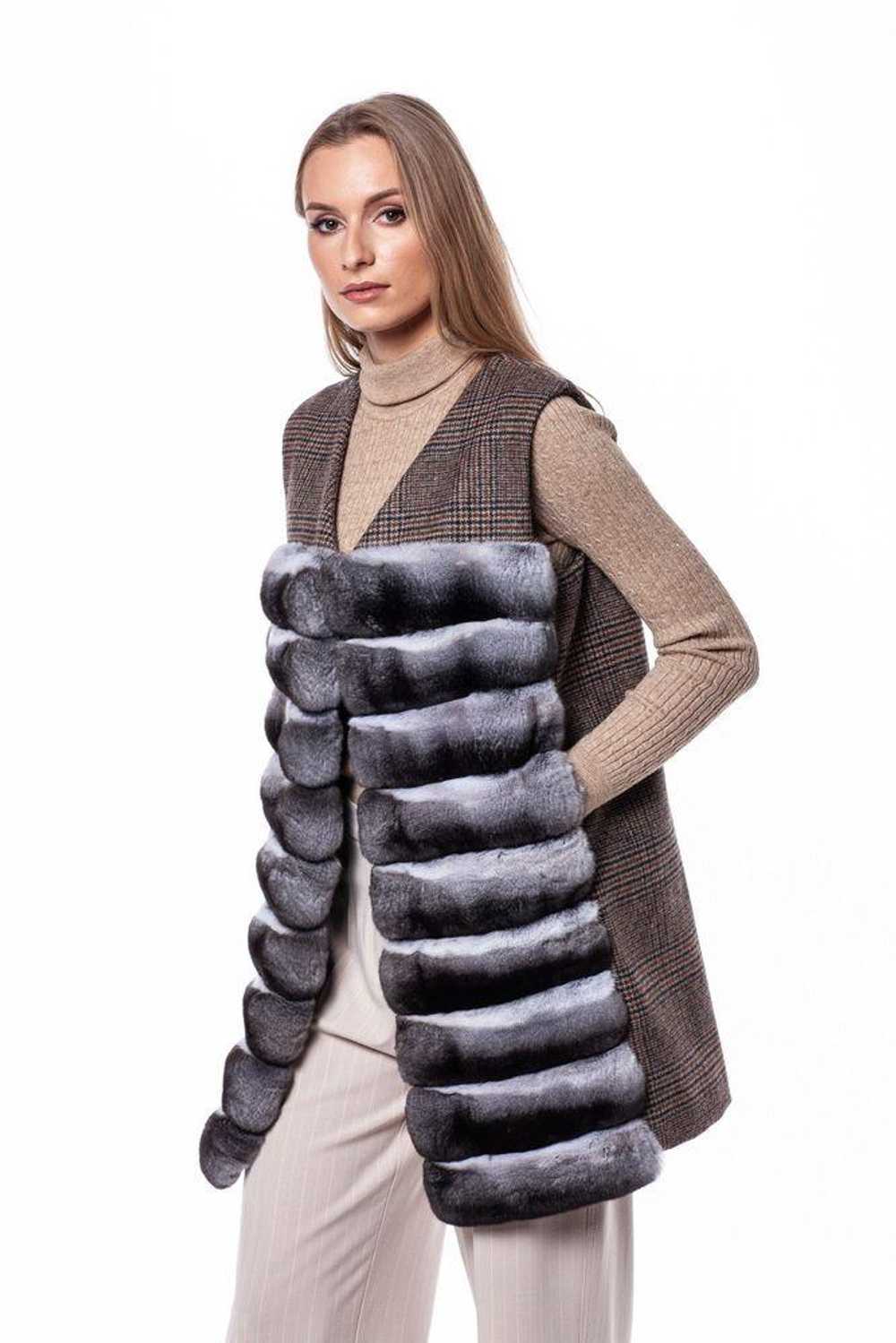 Product Details Chinchilla fur & tweed gilet - image 9