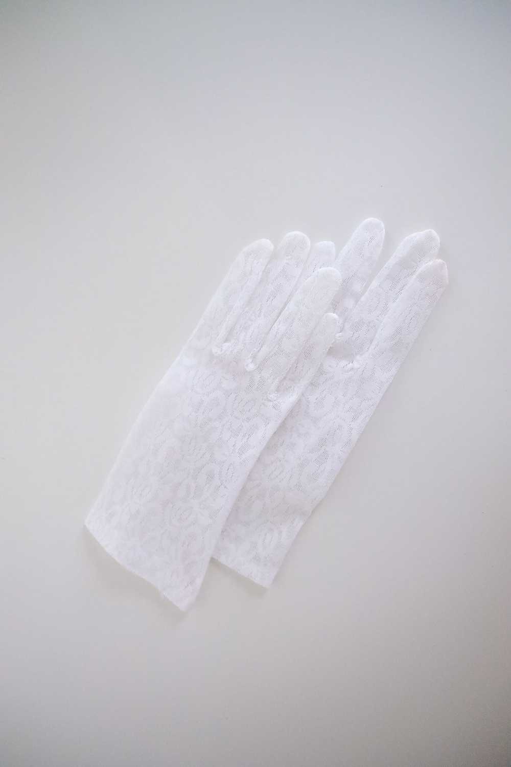 Vintage White Sheer Lace Gloves - image 4