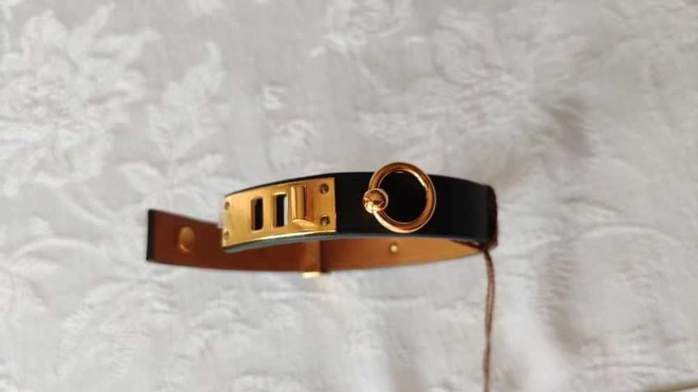 Hermès Clic H Bracelet Gold pm Curry Sold Out