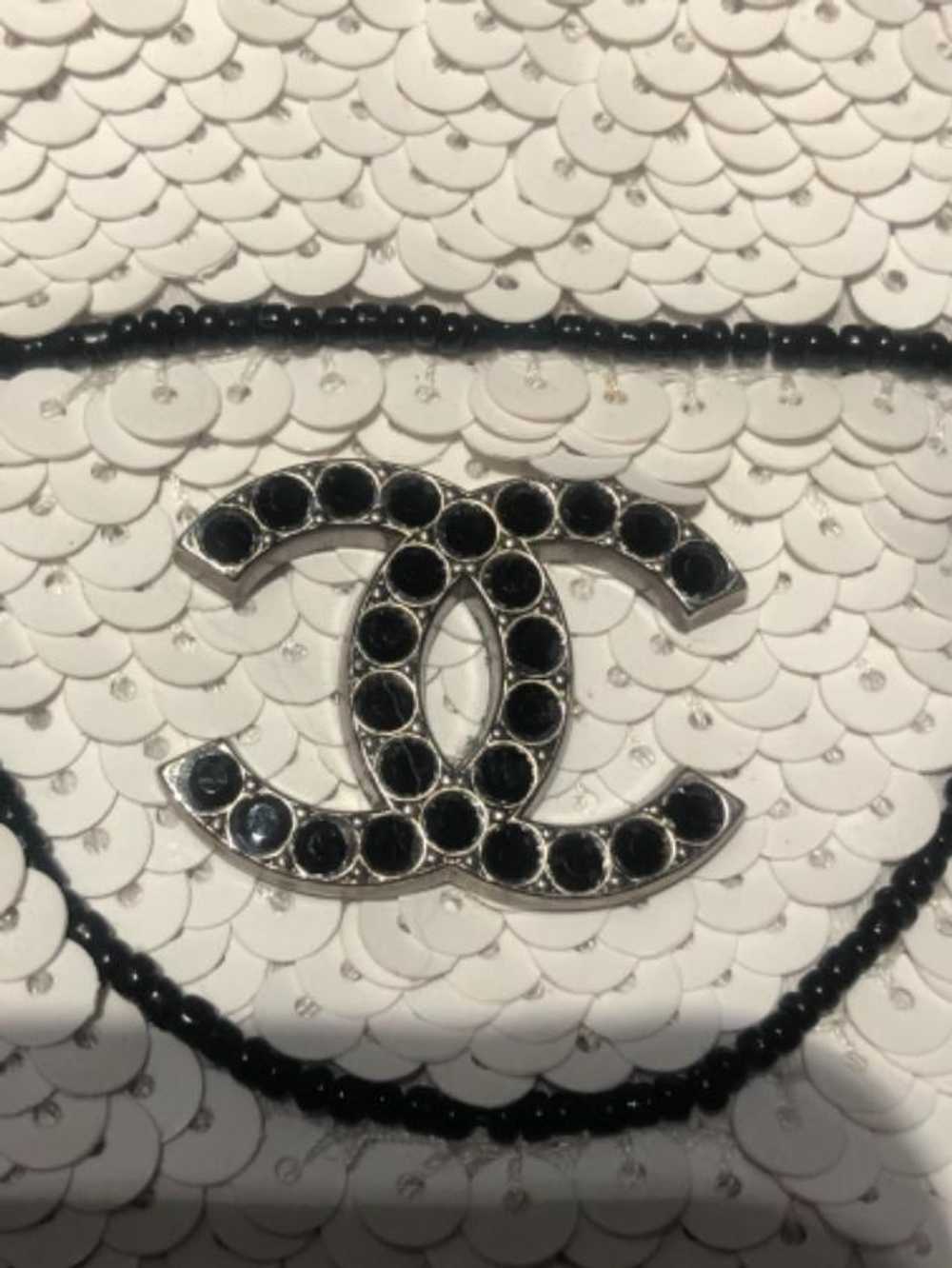Chanel Chanel White Vintage CC Sequin Tote Bag - image 5