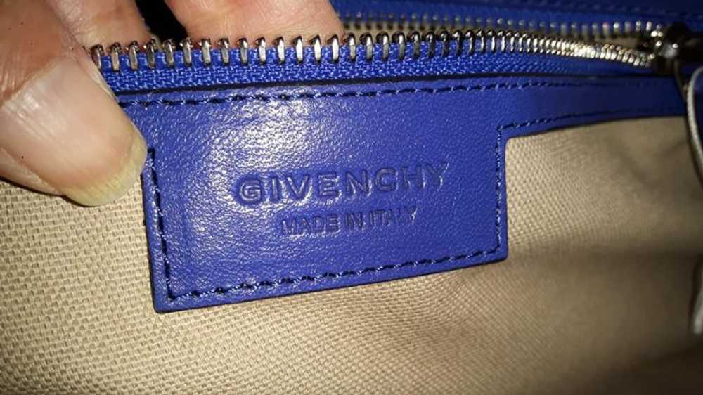 Givenchy Givenchy Blue Leather Hobo Bag - image 10