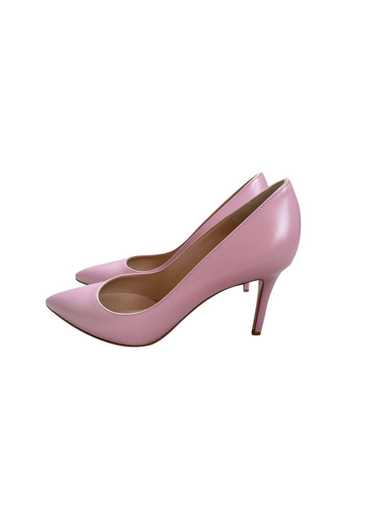 Product Details Pink leather point to heeled pumps