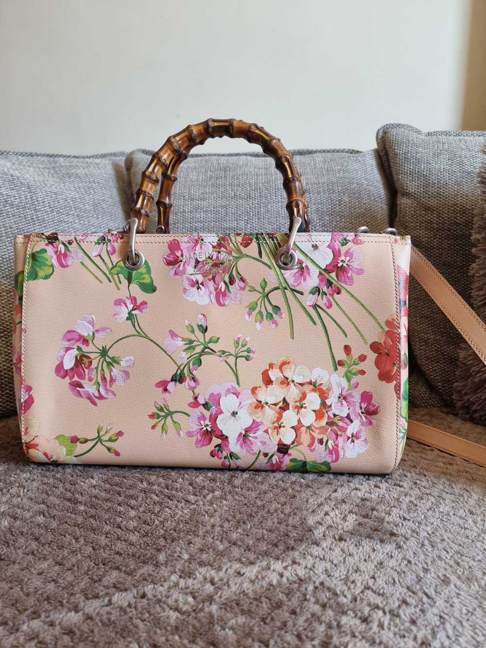 Gucci Pink Blooms printed leather Bamboo Shopper … - image 2
