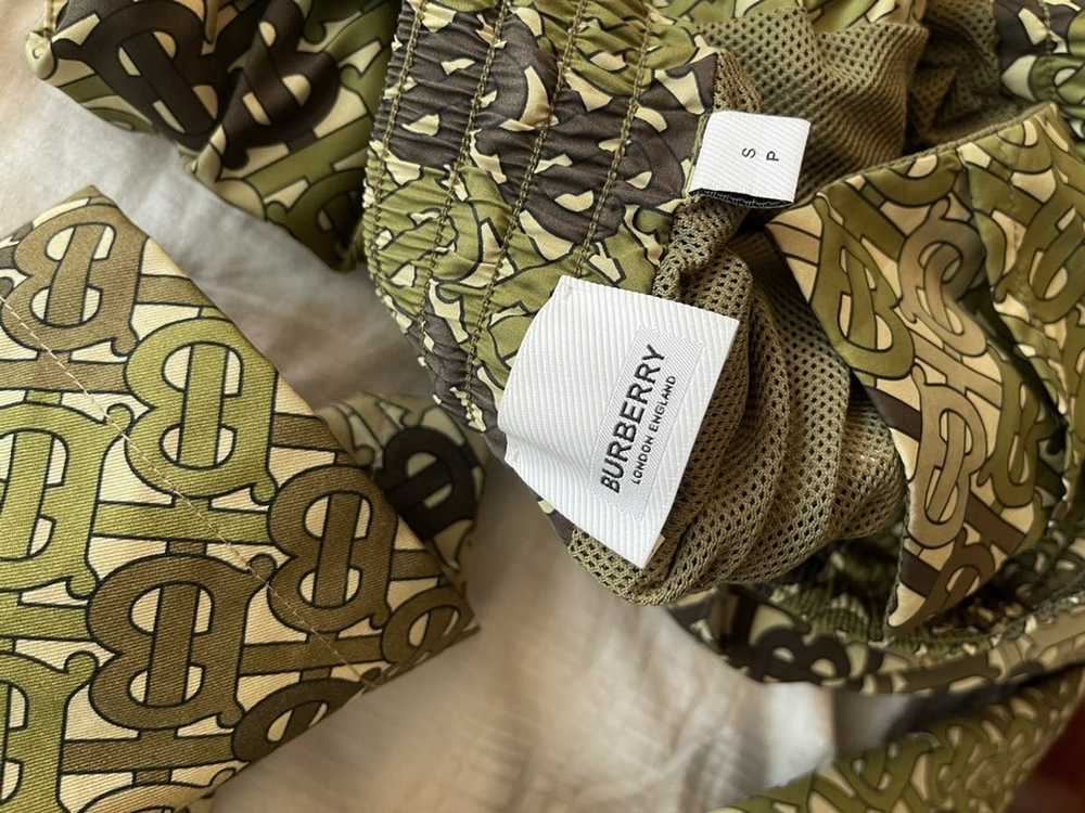 Burberry Tisci camo monogram swim shorts - image 3