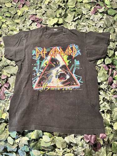 Vintage Def Leppard 80s US Tour Raglan Concert T Shirt Black and White –  Black Shag Vintage