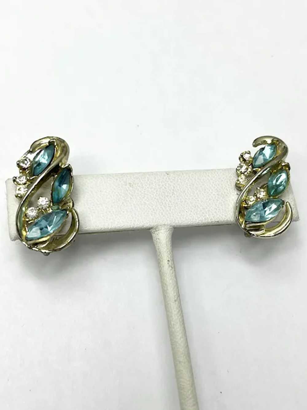 Vintage Blue Rhinestone Earrings - image 3