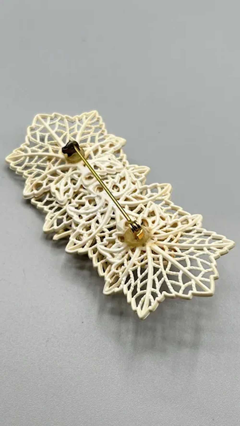 Vintage Celluloid Brooch Cream Lace Bow Ribbon Ea… - image 5