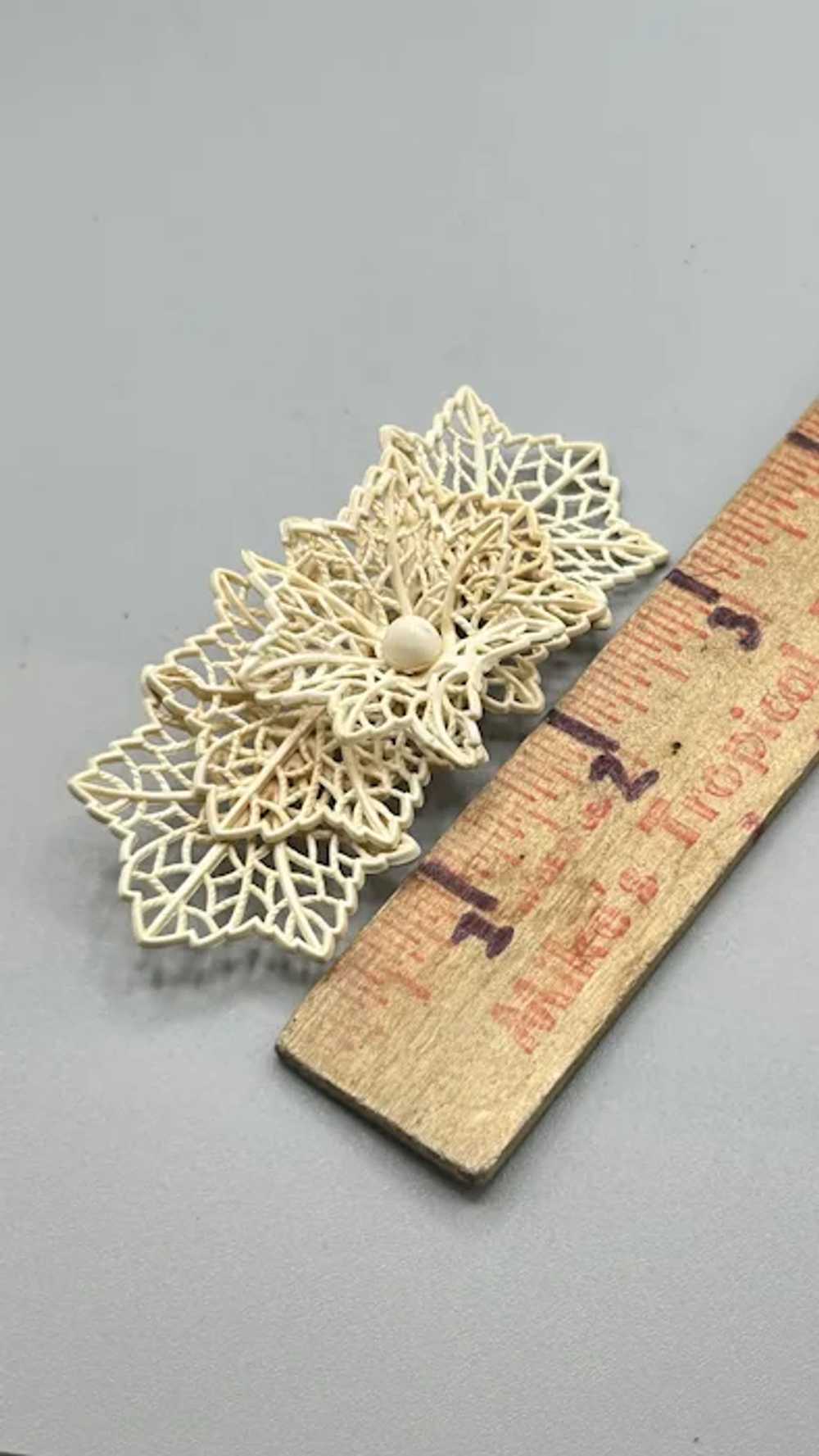Vintage Celluloid Brooch Cream Lace Bow Ribbon Ea… - image 8
