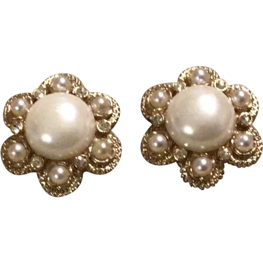Gold Tone Rhinestone Faux Pearl Sarah Coventry Cl… - image 1