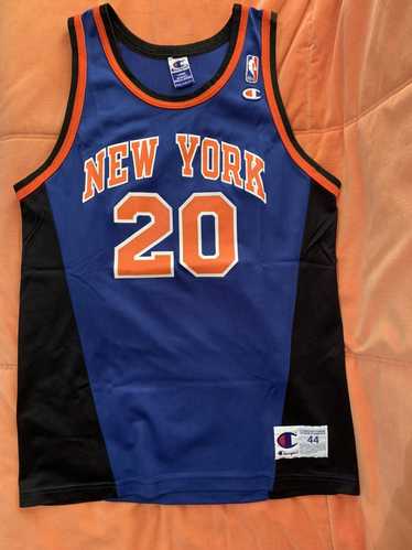 1997-98 Allan Houston Game Worn New York Knicks Jersey. , Lot #83697