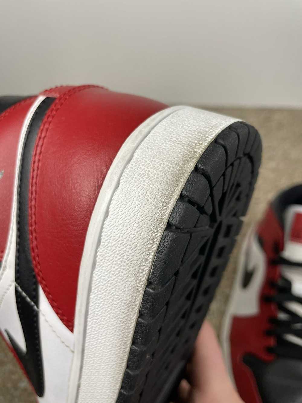 Jordan Brand Air Jordan 1 Mid Chicago Black Toe - image 11