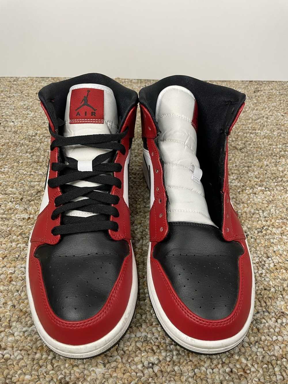 Jordan Brand Air Jordan 1 Mid Chicago Black Toe - image 4