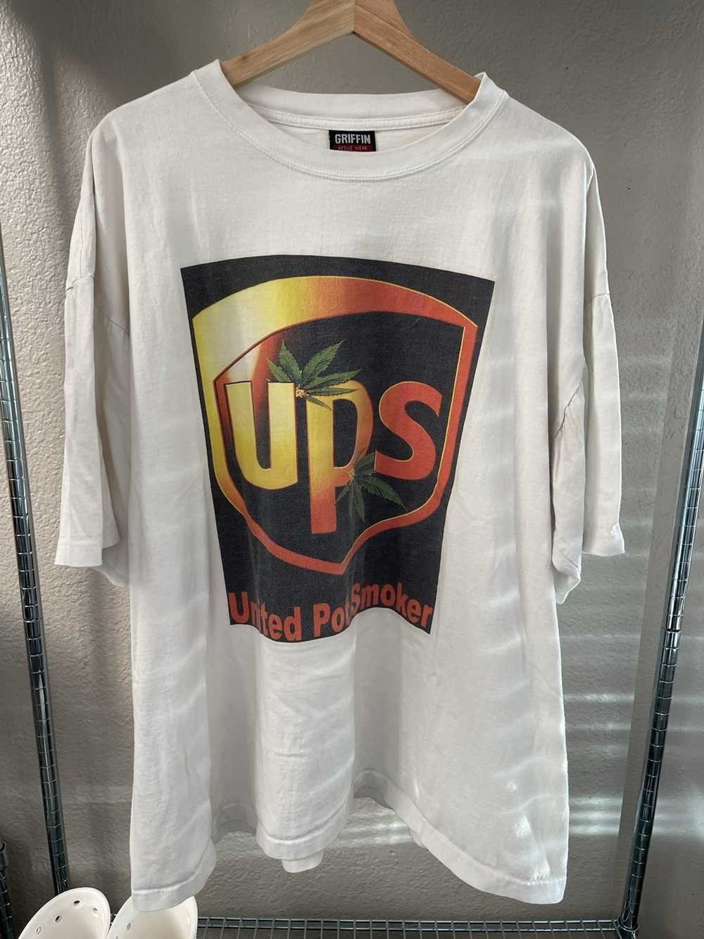 Streetwear × Vintage UPS United Pot Smoker tee - image 1