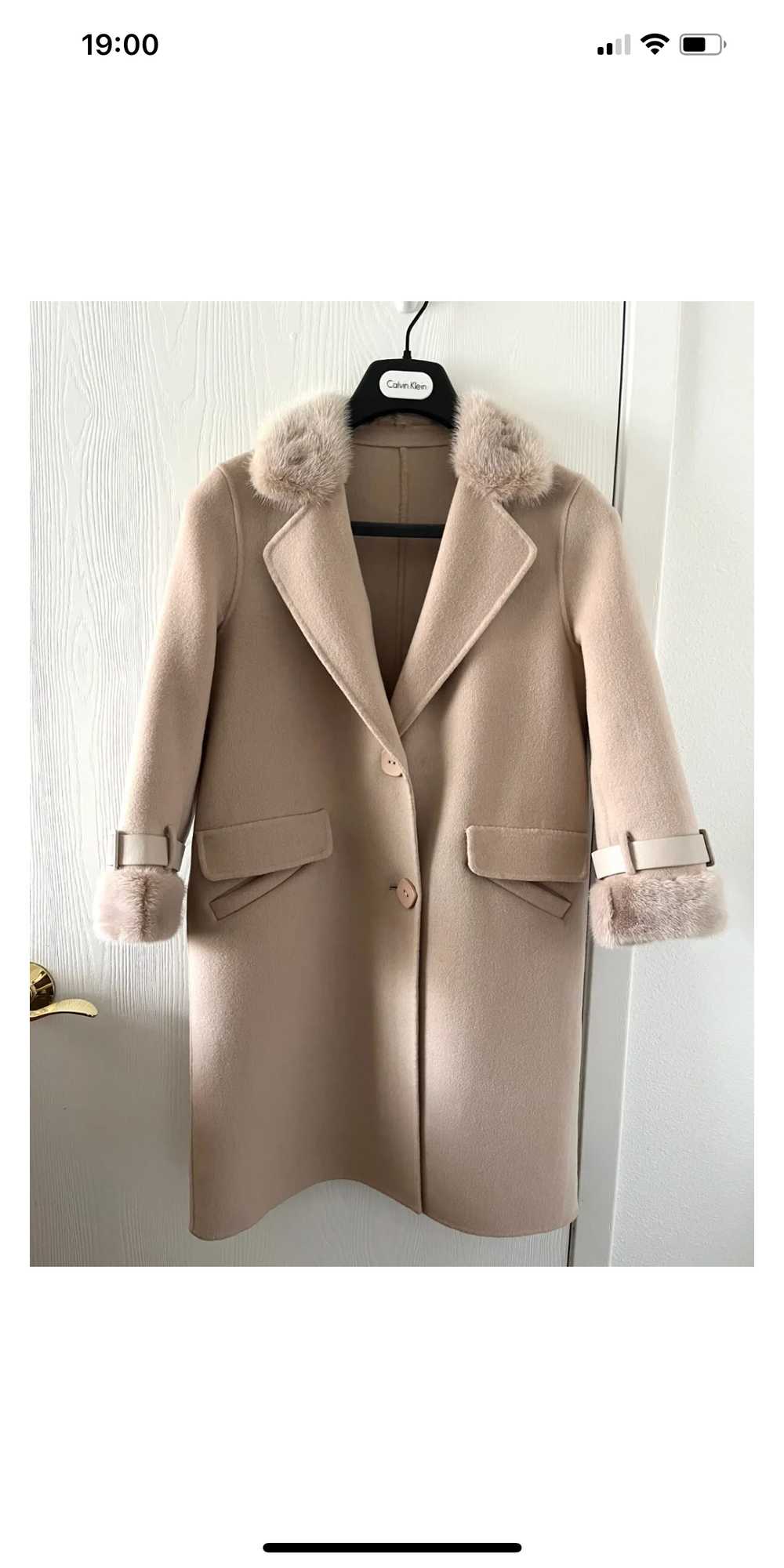 MaxMara Wool & Cashmere Coat with Mink Fur Trim - image 10