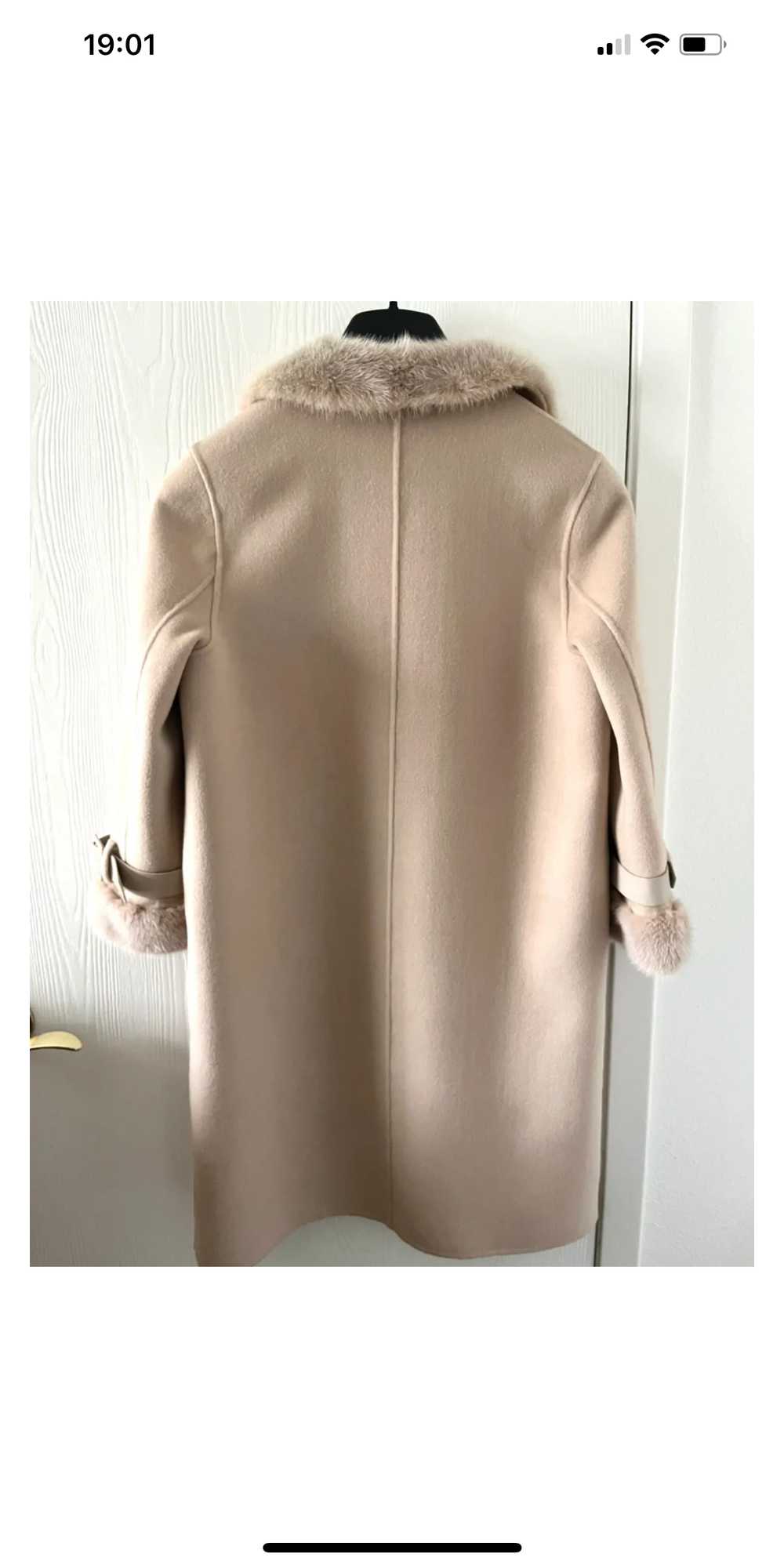 MaxMara Wool & Cashmere Coat with Mink Fur Trim - image 12