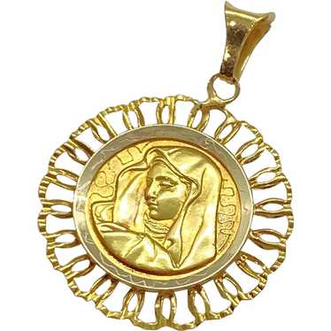 Holy Mother Mary Vintage Pendant 18K Gold - image 1