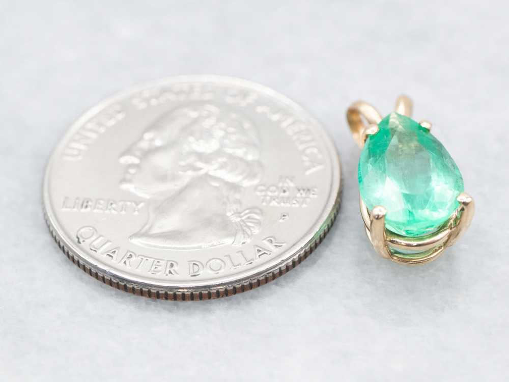 Stunning Teardrop Emerald Pendant - image 4