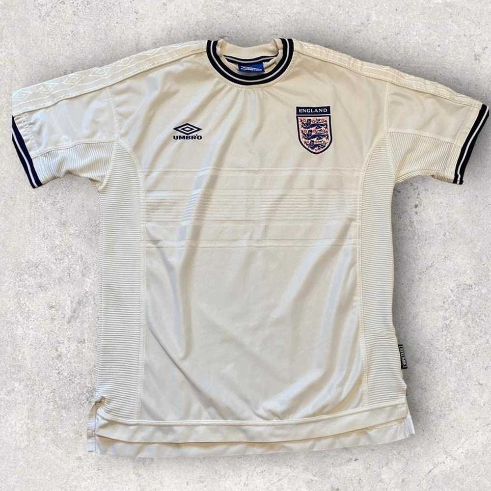 Umbro 1999-00 England T-Shirt Football Vintage Na… - image 1