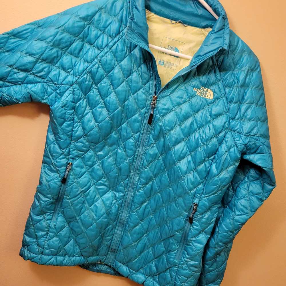 The North Face Vintage Thermoball Quilted Puffer … - image 6