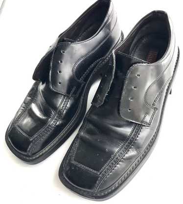 Bass Bass black leather shoes men’s size 10