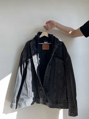 Buyr.com | Denim Jackets | Levi's Women's Plus-Size Original Trucker Jacket,  Black and Black, 3X