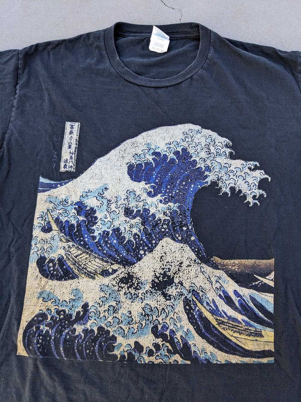 Art × Japanese Brand Great Wave Japan tee - image 2