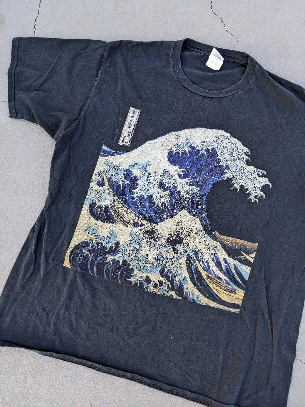 Art × Japanese Brand Great Wave Japan tee - image 3