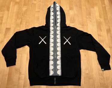 Bape kaws chomper hoodie - Gem
