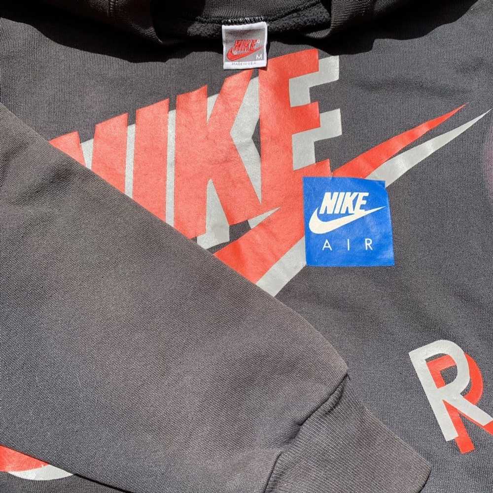 vintage-late-80-s-to-early-90-s-nike-air-pullover-gem