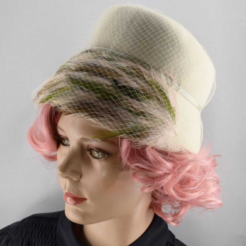 Vanilla Cream Cloche Style Vintage 60s Hat with S… - image 1