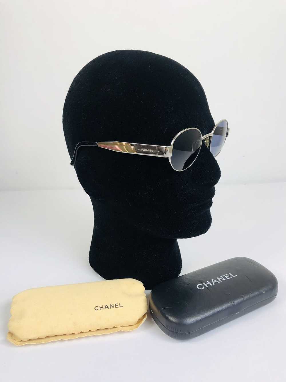 Chanel Chanel logo sunglasses - image 1