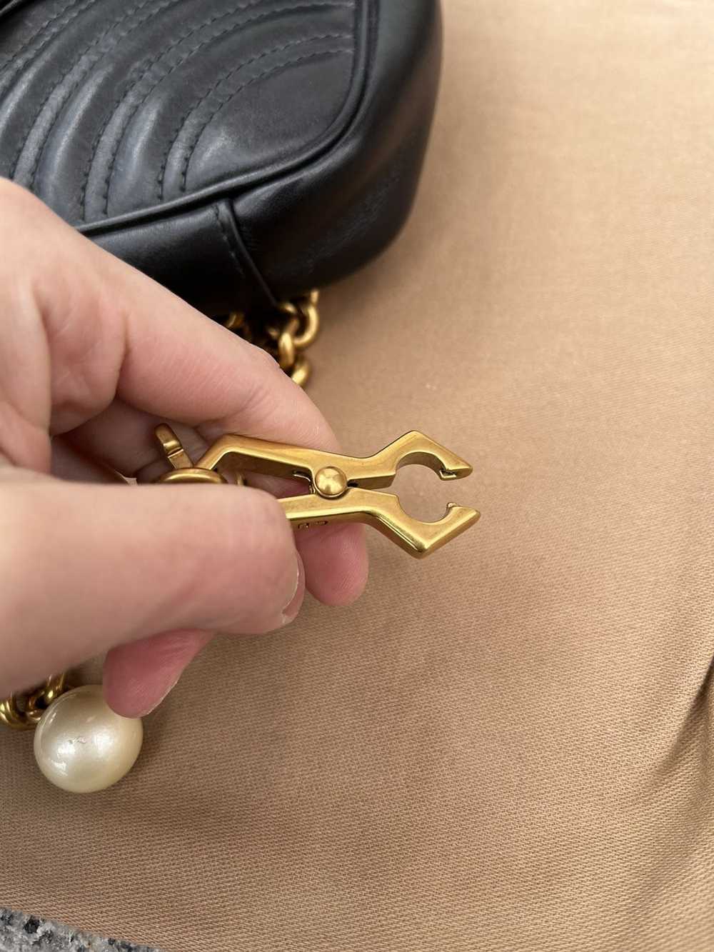 Gucci Matelassé Marmont Pearl Chain Belt Bag - image 6