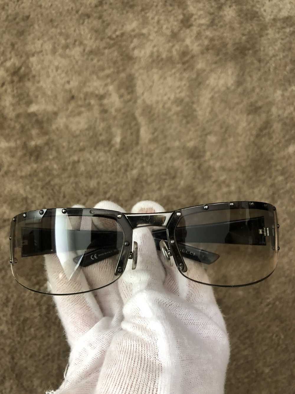 Gucci Gucci logo sunglasses - image 2