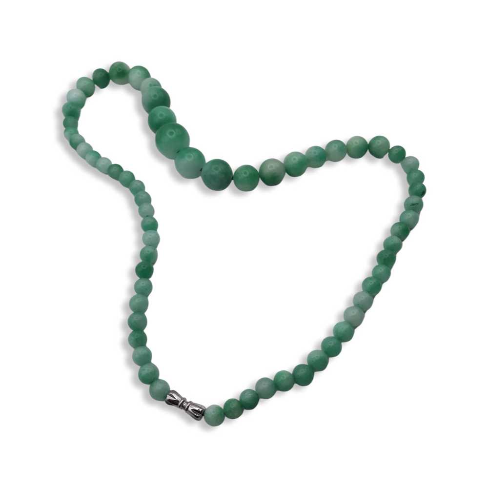 Jadeite Jade Graduated Necklace - image 2