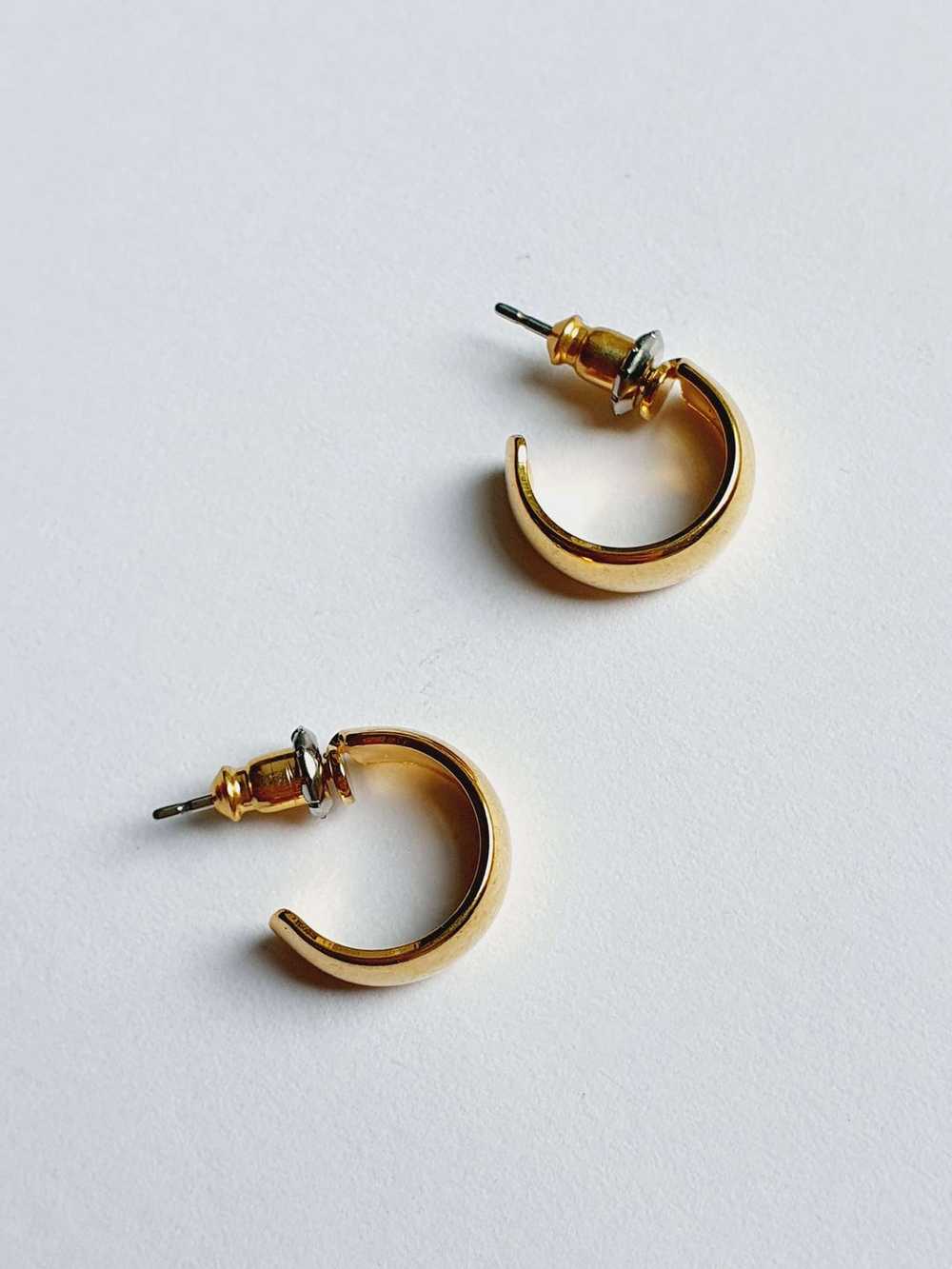 Vintage Gold Plated Minimal Micro Hoop Earrings - image 4