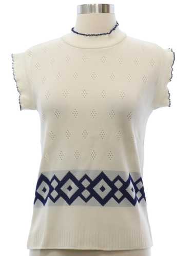 1970's Womens or Girls Mod Knit Sweater Shirt