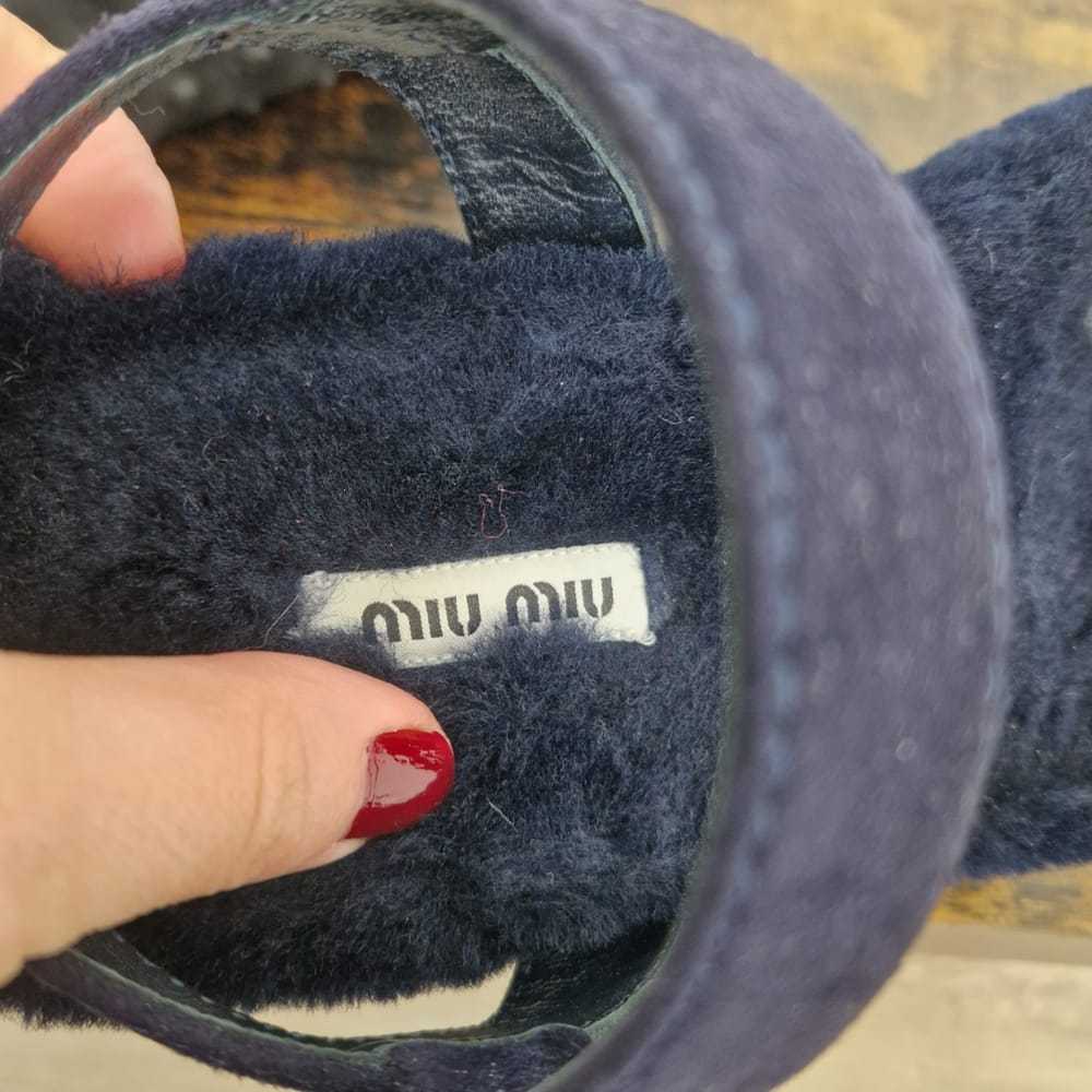 Miu Miu Faux fur sandals - image 7