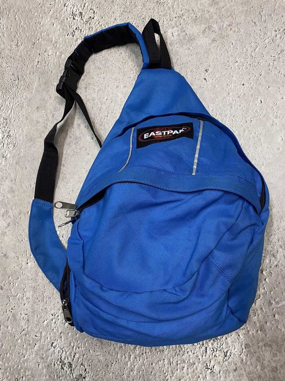 Eastpak × Streetwear × Vintage Vintage Y2K Sling … - image 4