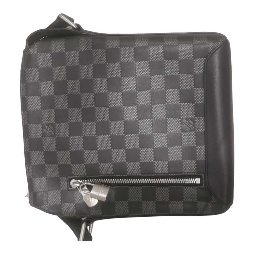 Louis Vuitton Discovery Messenger BB - image 2