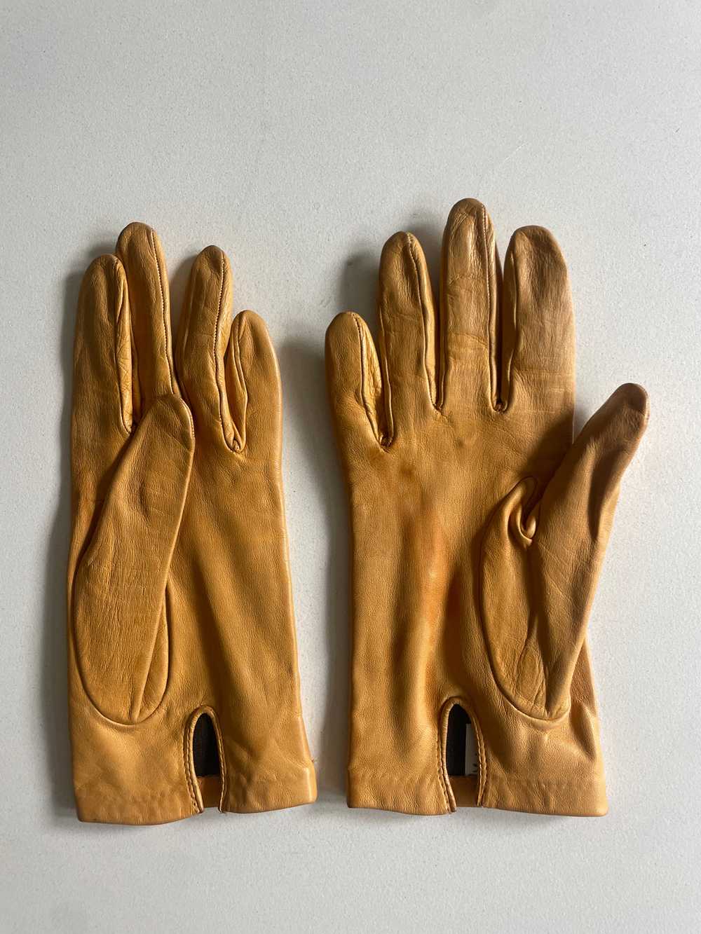 Vintage Yellow Kid Leather Gloves - image 3