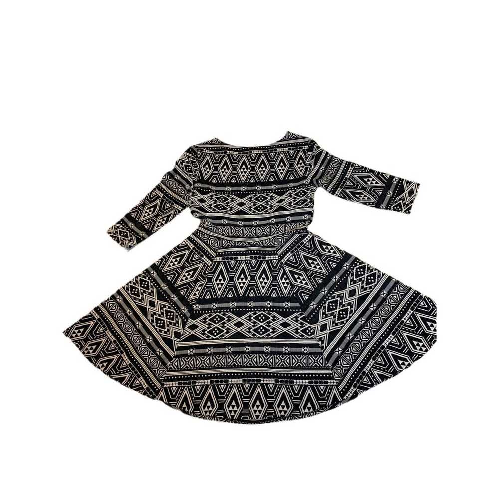 H&M H&M fit & flare stretch dress Medium Aztec - image 2