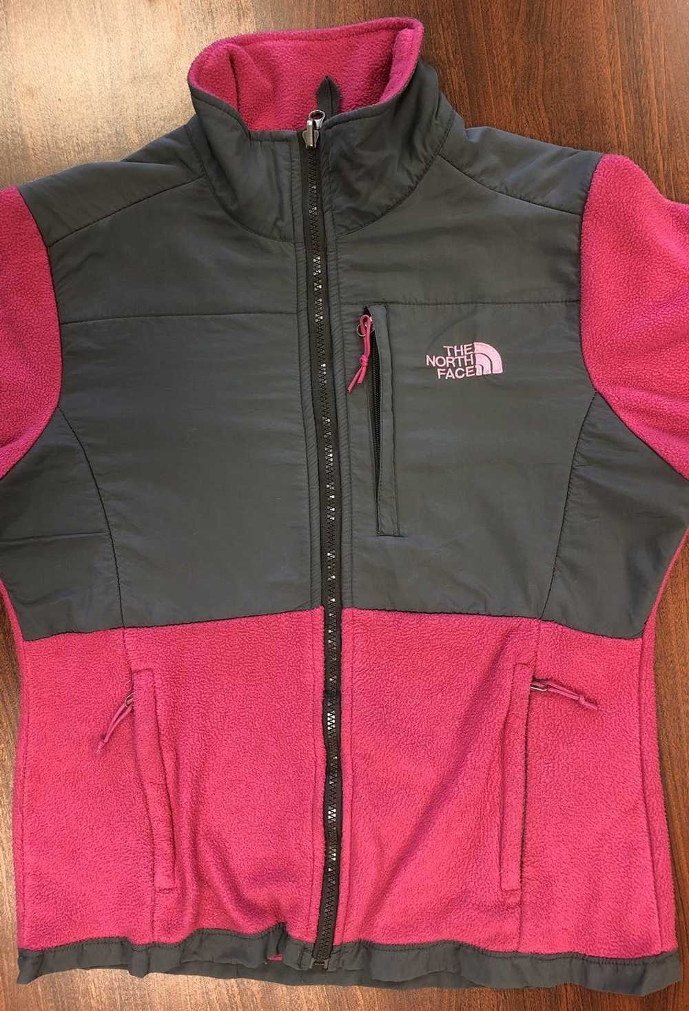 The North Face Vtg The North Face Womens Gray+Pin… - image 2