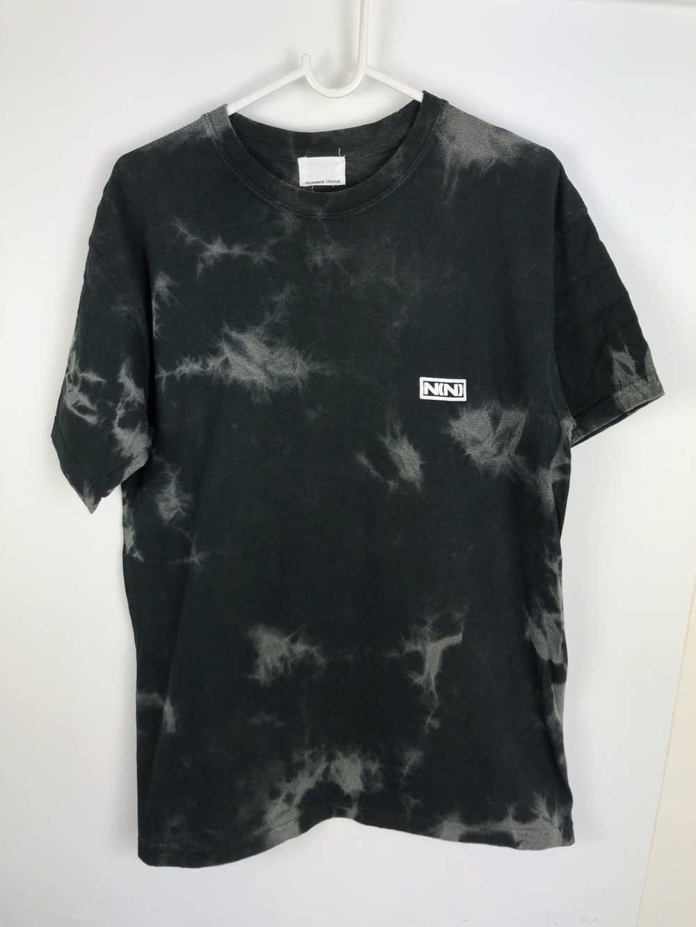 Number (N)ine Number nine acid wash tee