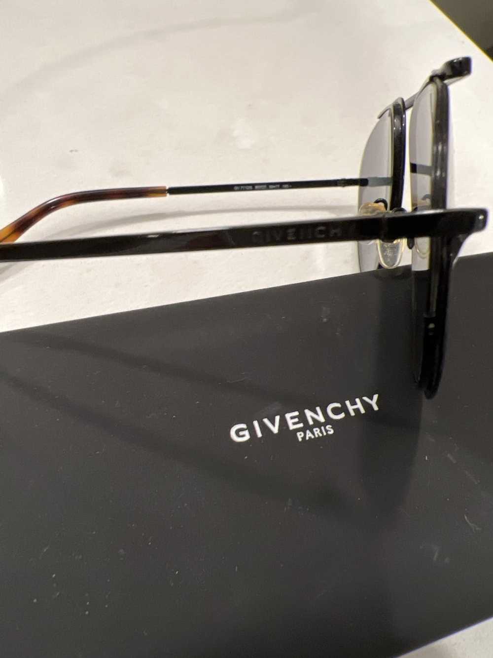 Givenchy Givenchy Black around Aviator Sunglasses - image 4